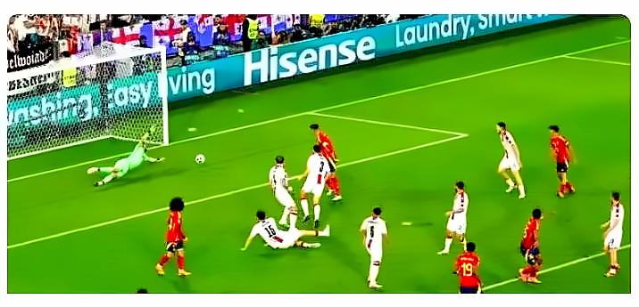 包含立足本土优势，欧洲杯预选赛夺冠呼声高涨的词条