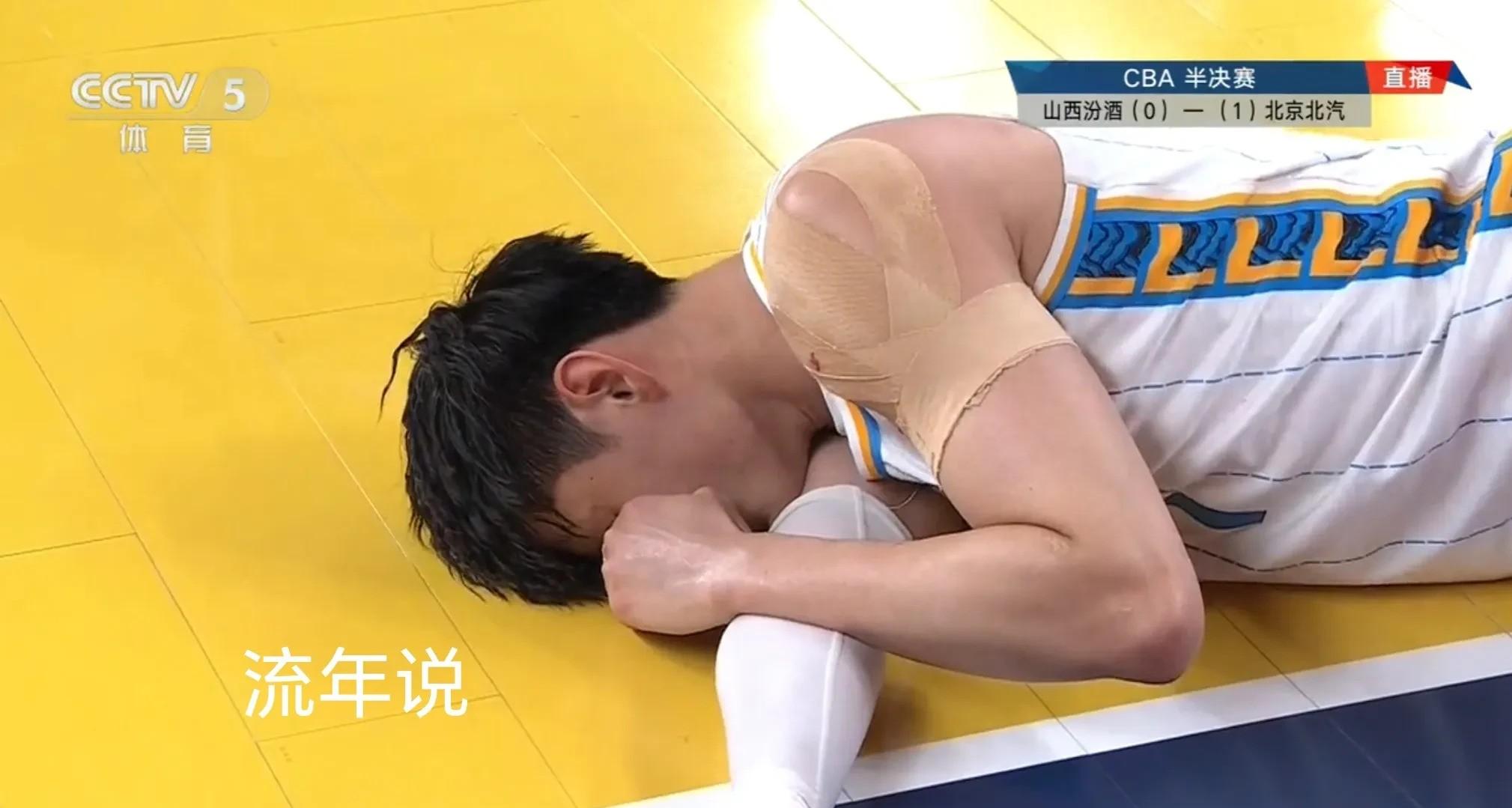 一场争议不断的比赛,裁判成为焦点!的简单介绍 一场争议不断的比赛,裁判成为焦点!的简单介绍